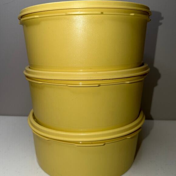 Vintage Tupperware Servalier Canister Set Harvest Gold Yellow Starburst Design - Picture 3 of 9